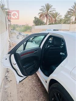 كرايسلر 300